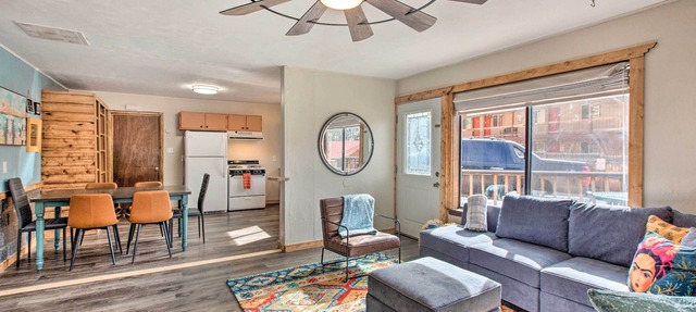 Walk to Main St & Riverfront Trail: Mtn-View Condo in Red River