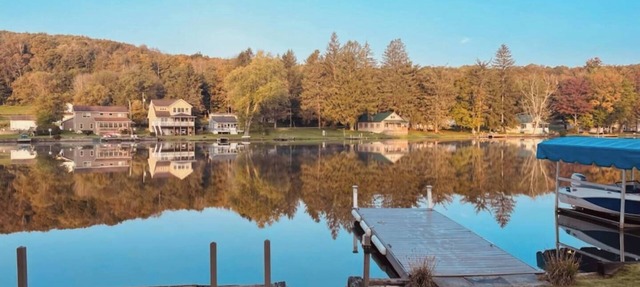 Waterfront Charming 4-bedroom cottage with WiFi, AC in Montrose in Montrose