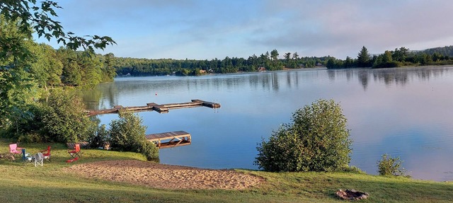 Waterfront Cottage 3bdrm/4bath - Private Beach, Dock, Large Deck Fire pit, BBQs in Combermere