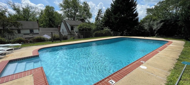 with Private Pool in Lancaster