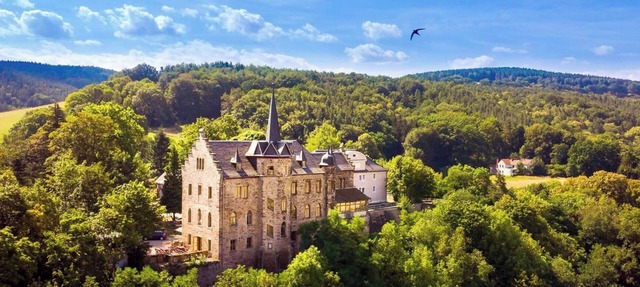 Wohnen im Schloss Weißenburg Thüringen. Herrschaftliches Anwesen im Saaletal in Uhlstädt-Kirchhasel