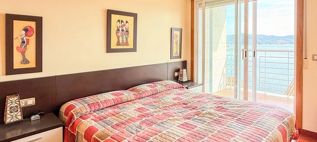 XILGAR Apt Raxo Beach, with views one minute from the beach in Raxó