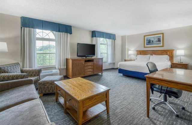 Surestay Hotel 