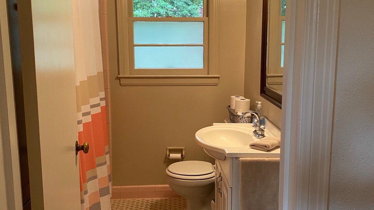 Photo of Bathroom in East Hill