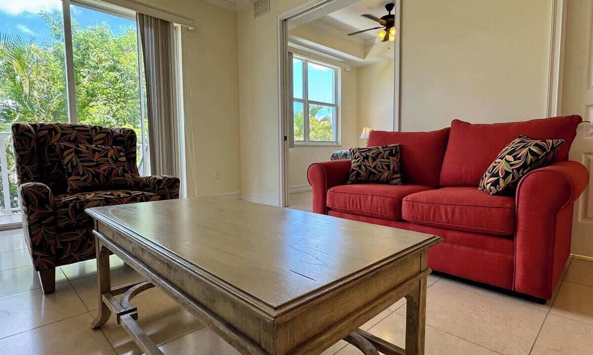 Photo of Livingroom in Bonita Shores