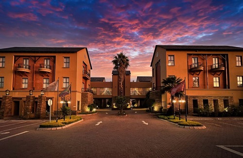 Centurion Hotel | Tayfin Royale Hotel & Restaurant