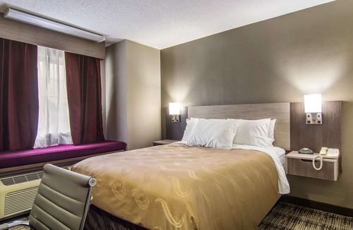 Mercer Hotel | Quality Inn & Suites Grove City - Outlet Mall