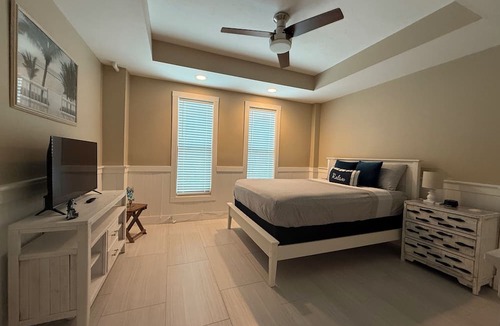 Bonita Springs House | Waterfront Pet Friendly Guest Suite with Pool, Mini Beach