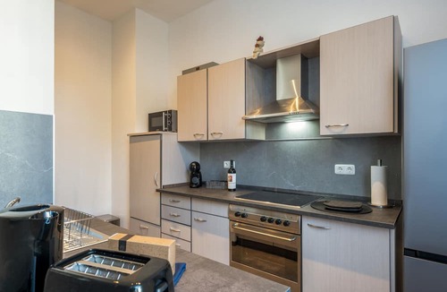 Bad Blankenburg Apartment | Apartment 'Villa Schönau' - Historic charm and modern comfort await you