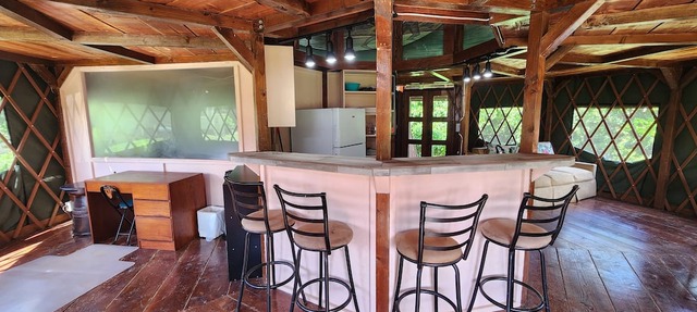 North Shore 2-Story Rustic Yurt Glamping Lodge Tropical Nature Rental Near Beach in Waialua
