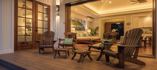 Designer Two Bedroom | Directly Beachfront | AC | Gourmet Kitchen | Private in Waialua