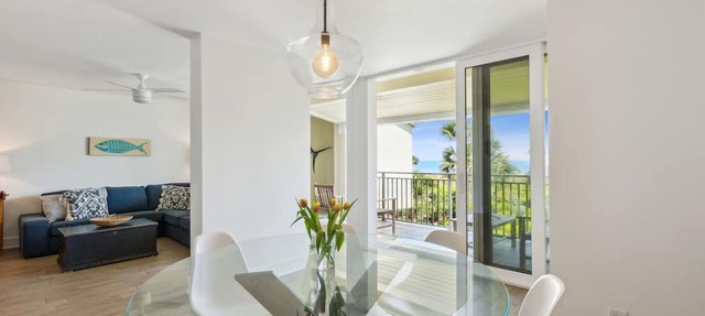 Spacious Amelia Island Villa Sleeps 12! Ideal for Large Families & Groups! in Fernandina Beach