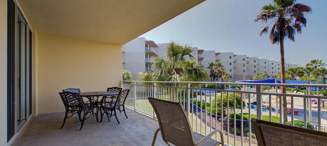 Waterscape C303 ~ Free Beach Service ~ Great view of the Resort! in Fort Walton Beach