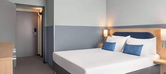 Sunday Hotel Kelsterbach Double Room in Kelsterbach
