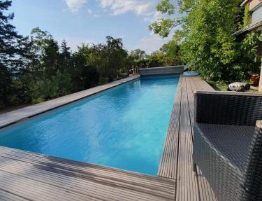 Doppelzimmer mit neuem Bad und Sportpool-Nutzung außen, Villa Naturpark, Garten mit Rheinblick in Koblenz