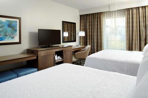 Hampton Inn Suites Pittsburgh Airport Ridge 